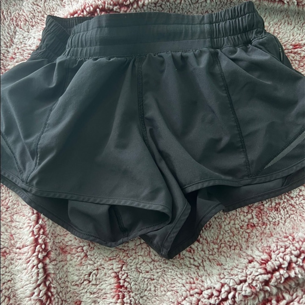 Black hottie hots  lululemon shorts